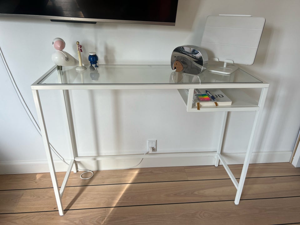 Skrivebord Ikea b: 100 d: 36 h: 74