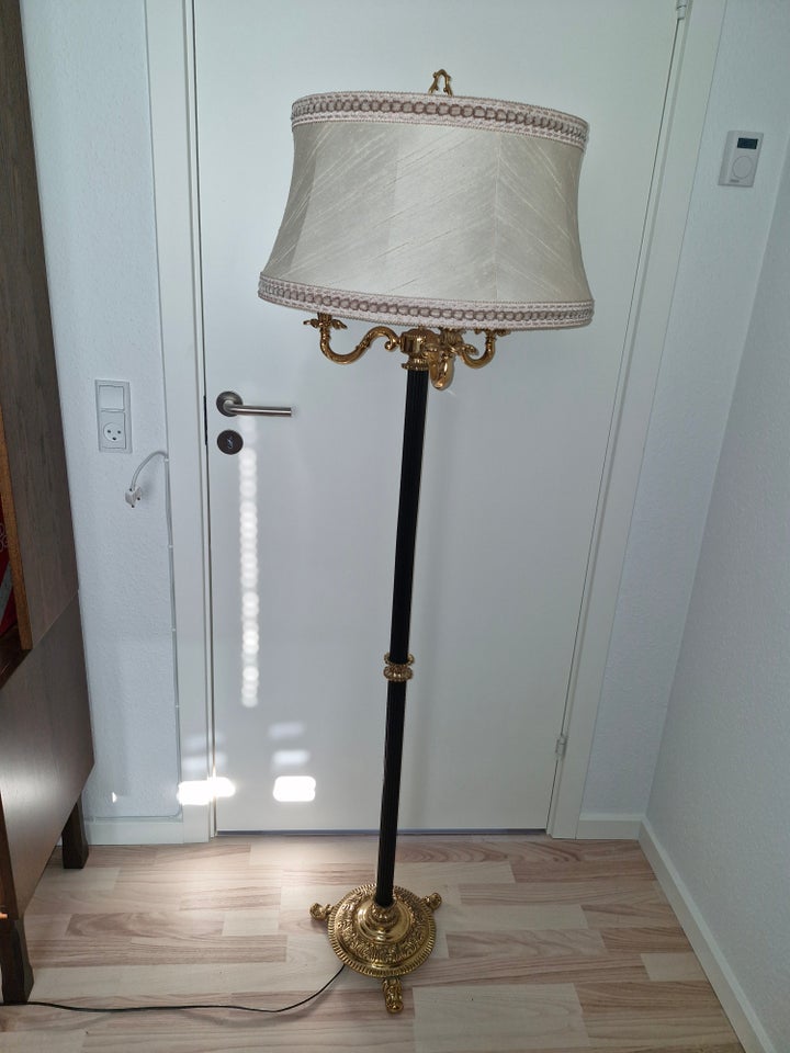 Standerlampe