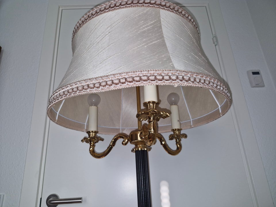 Standerlampe