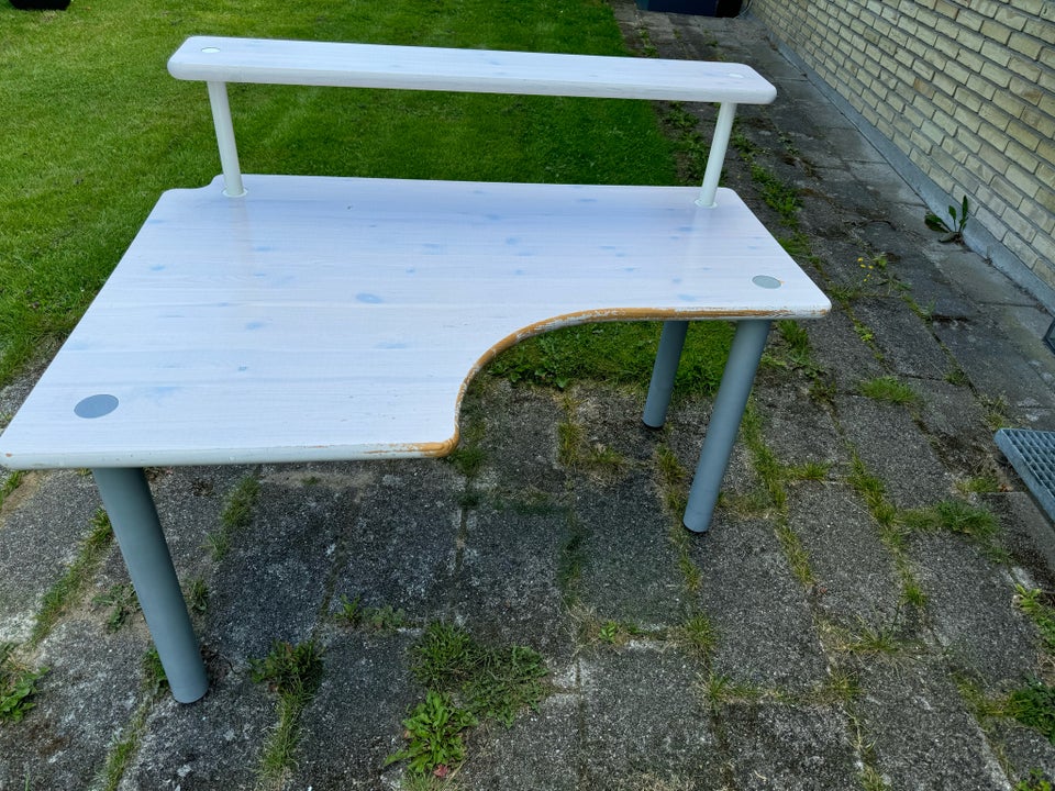 Skrivebord Ukendt b: 122 d: 88 h: