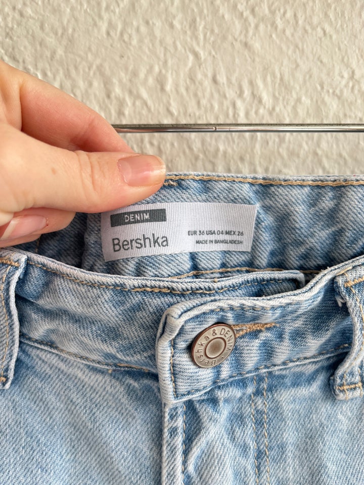 Shorts, Bershka, str. 36