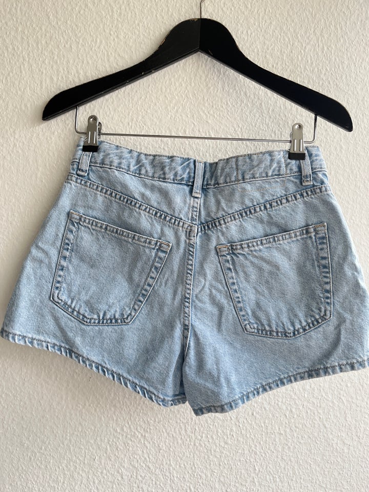 Shorts, Bershka, str. 36