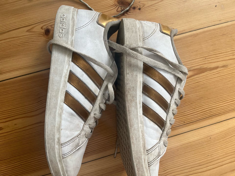 Sneakers, str. 39, Adidas