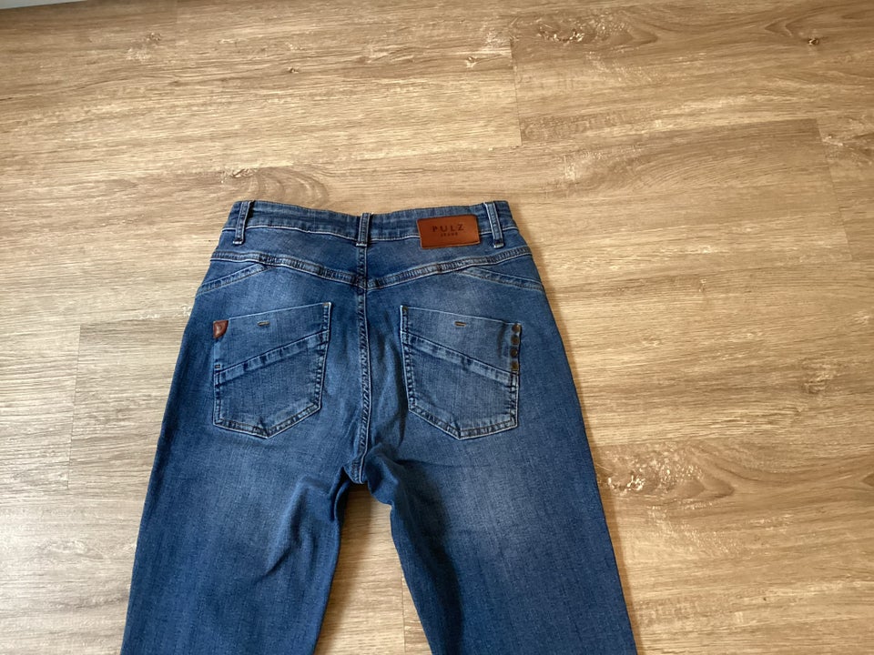 Jeans, Pulz, str. 31