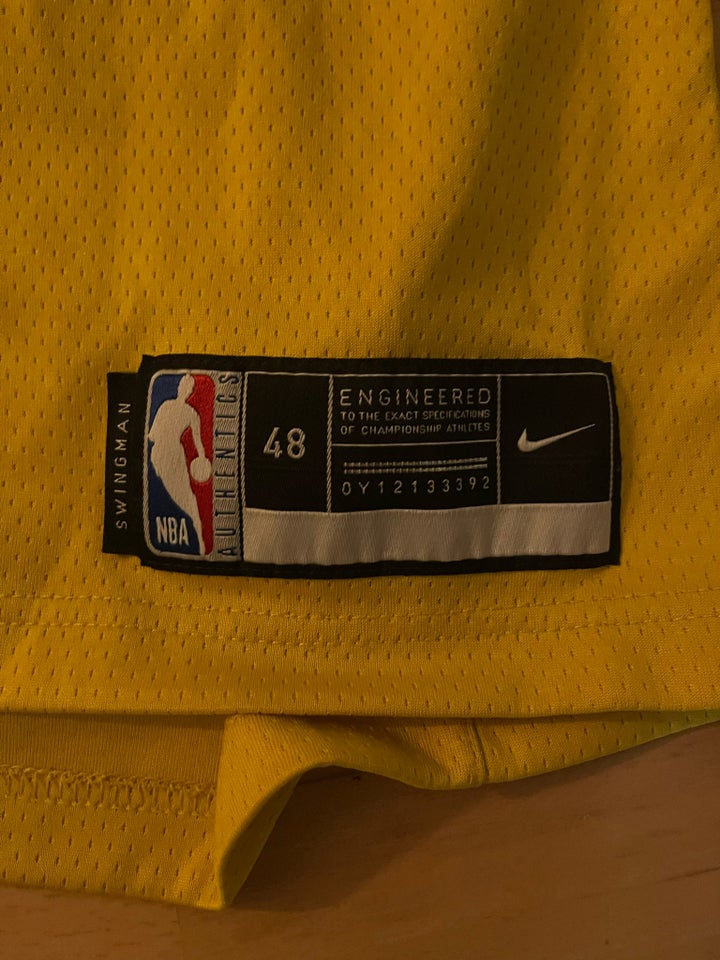 Baskettrøje, Los Angeles Laker