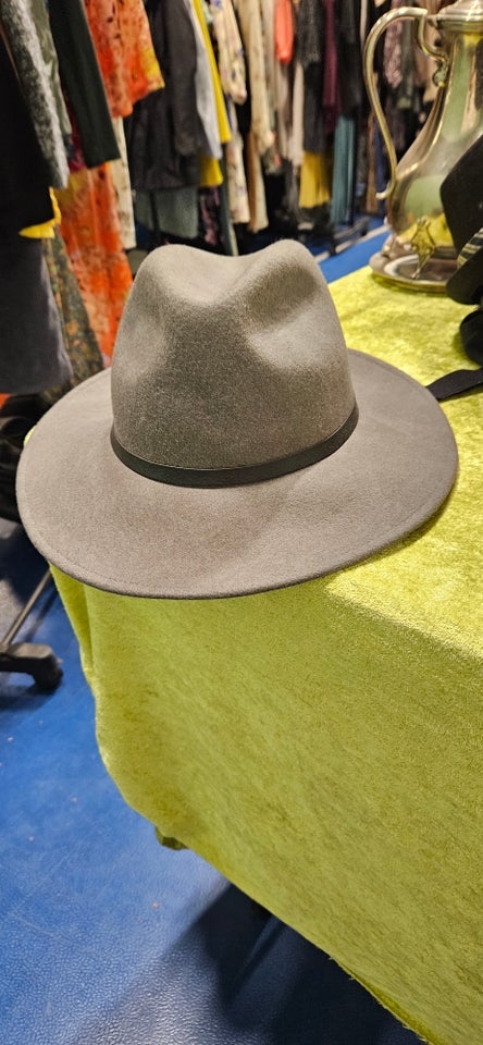 Hat, River Island, str. Onesize