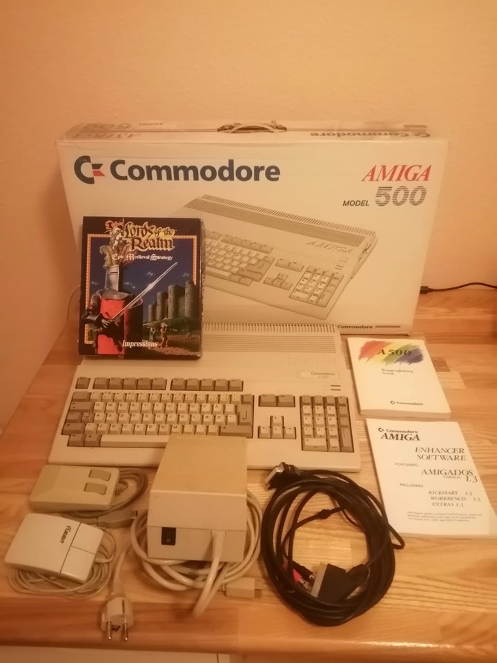 Amiga 500, spillekonsol, God