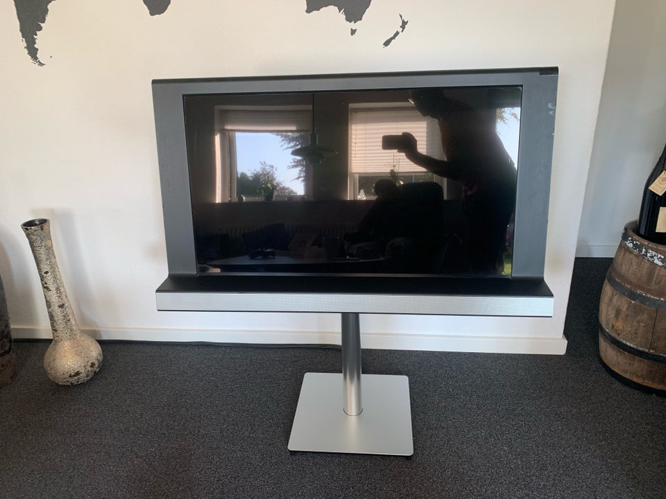 Bang  Olufsen, BeoVision 8 40”, 40"