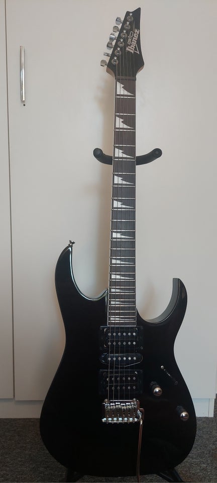 Blues, Ibanez GRG170DX-BKN