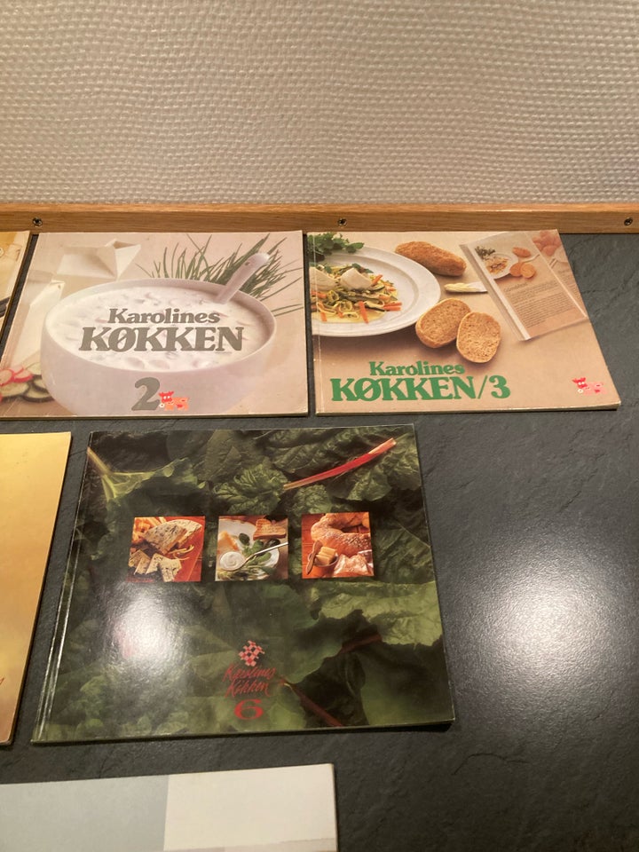 Karolines Køkken kogebøger, Dansk