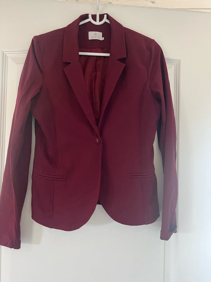 Blazer, str. 38, Kaffe