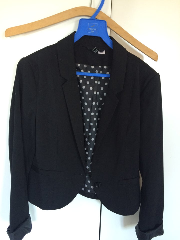 Blazer, str. 40, HM