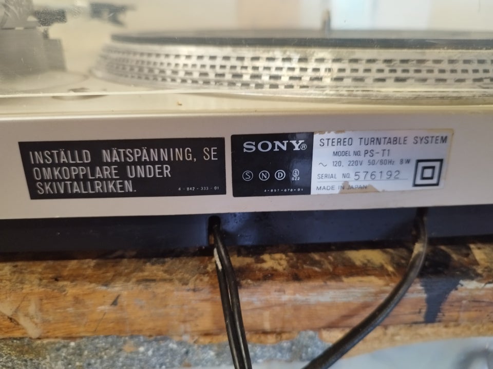 Pladespiller Sony PS-T1