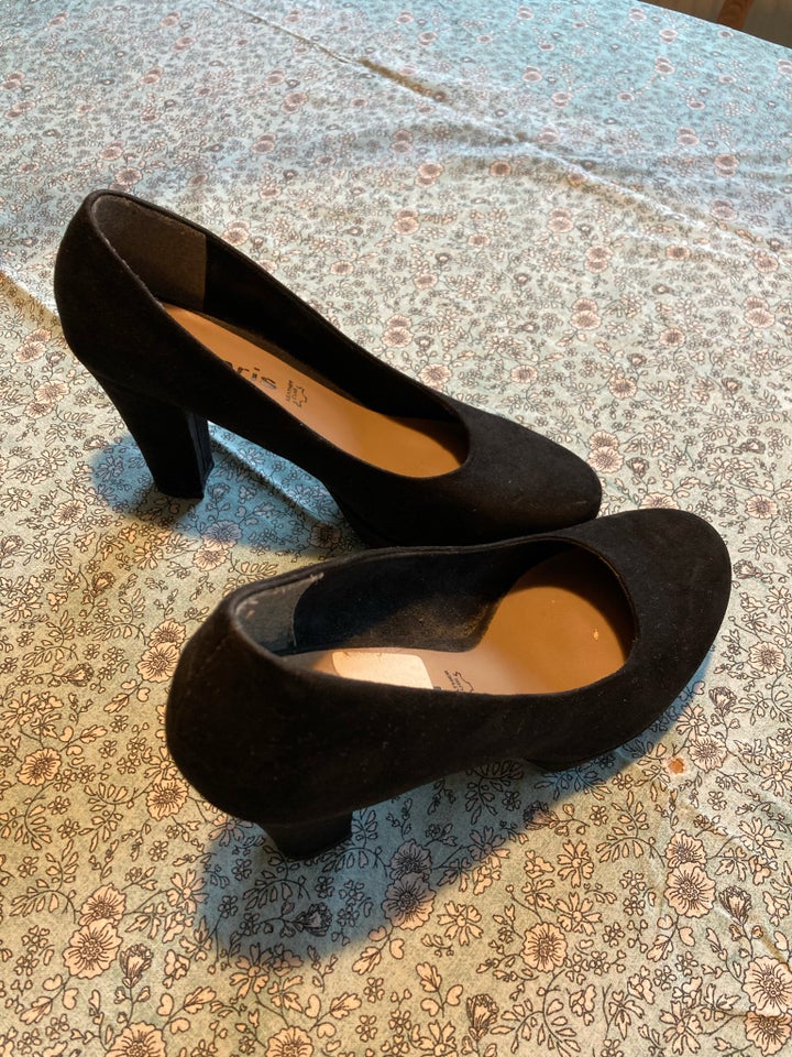 Pumps, str. 38, Tamaris