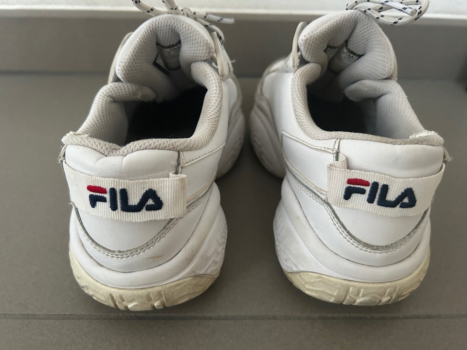 Sneakers, str. 38, Fila