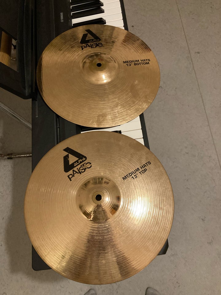 Hi-hat, Paiste Alpha medium hats