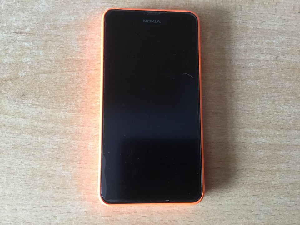 Nokia Lumia 630 8  God