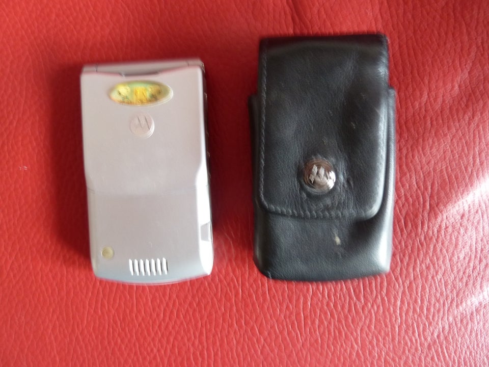 Motorola RAZR V3, 5,5 MB , Perfekt