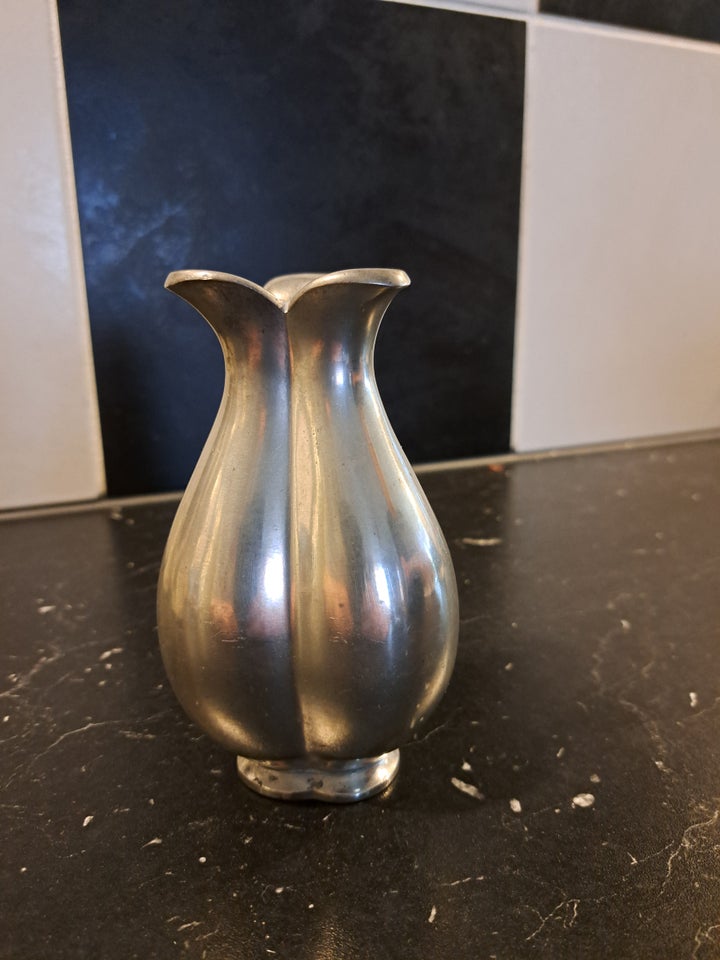 Tin, Just Andersen vase