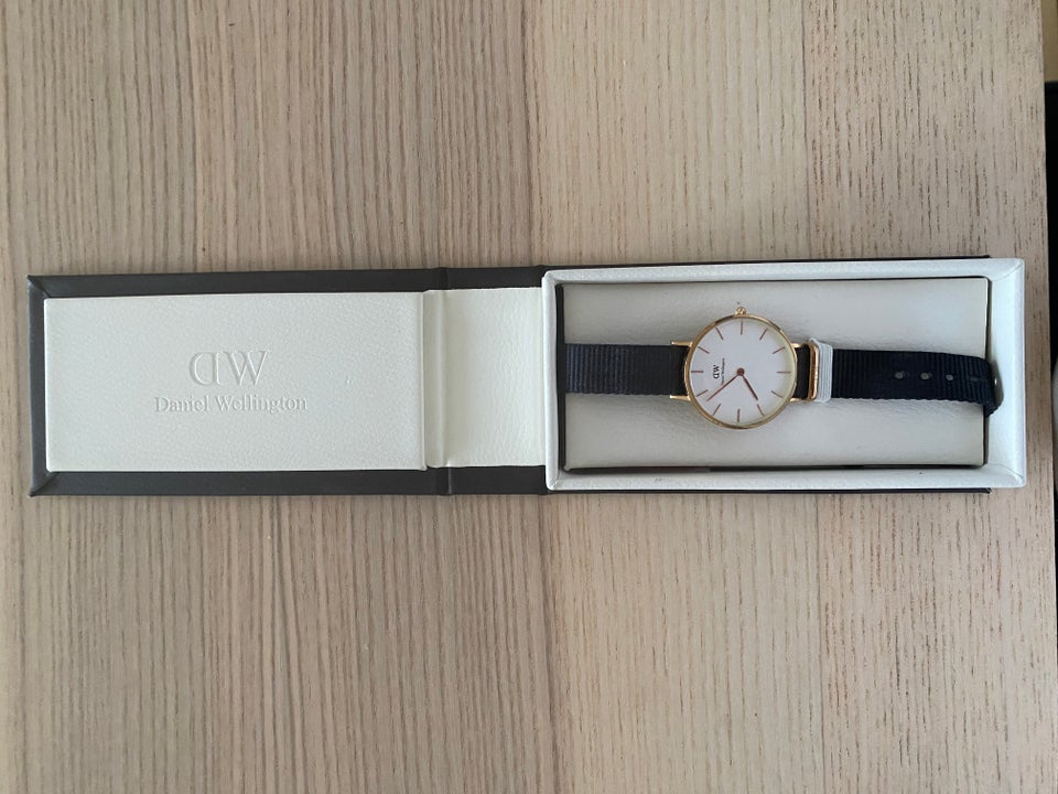 Dameur, Daniel Wellington