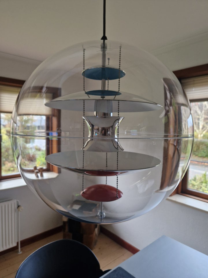 Verner Panton, Globe 40, pendel