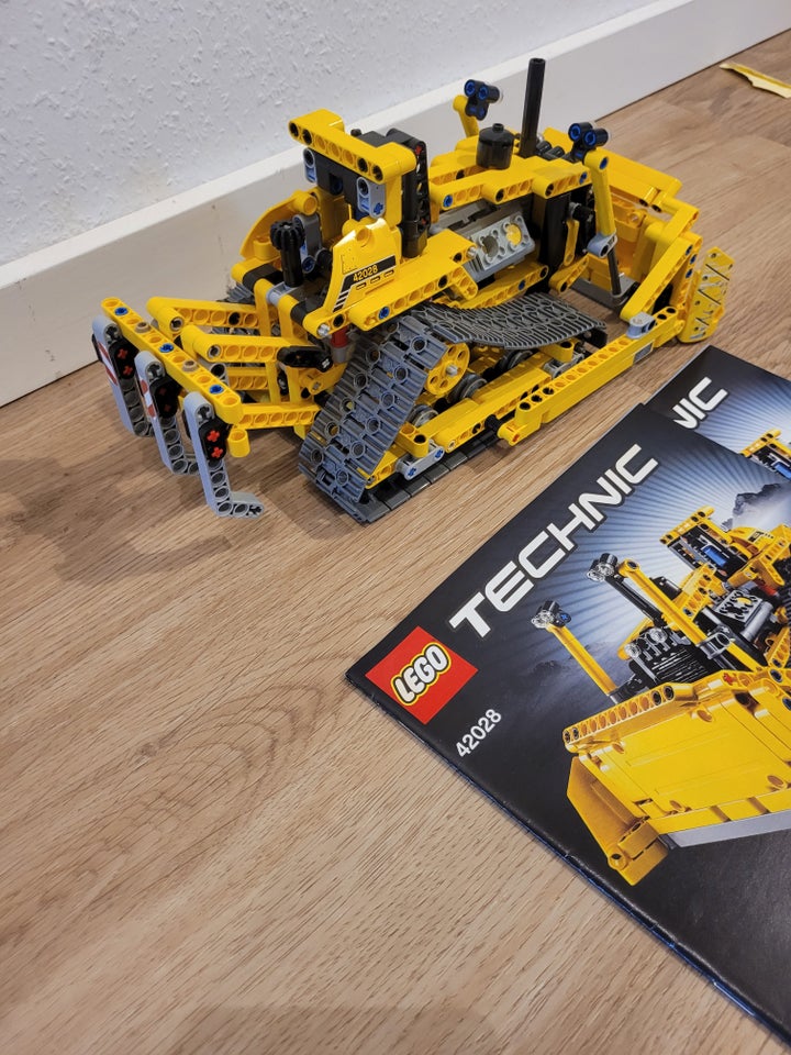 Lego Technic, 42028