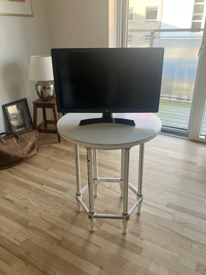 andet, LG, 25"