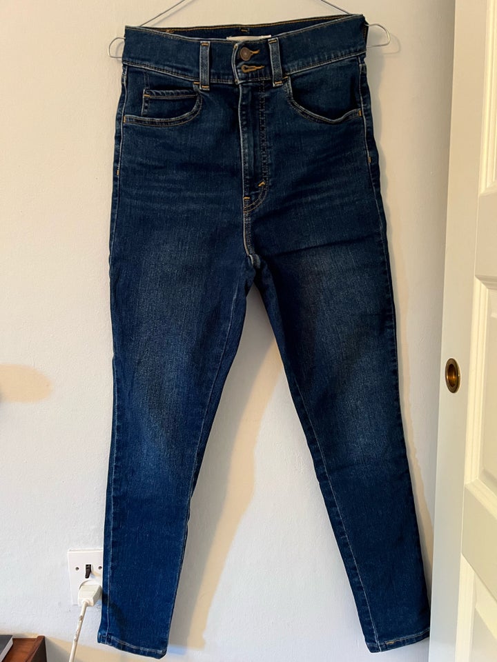 Jeans Levi’s str 27