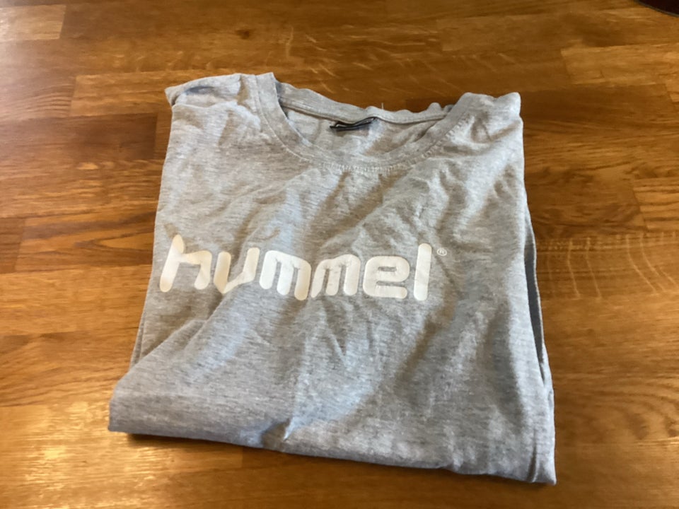 T-shirt, T-shirt, Hummel