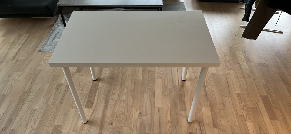 Skrivebord, Ikea, b: 100 d: 60 h: 70