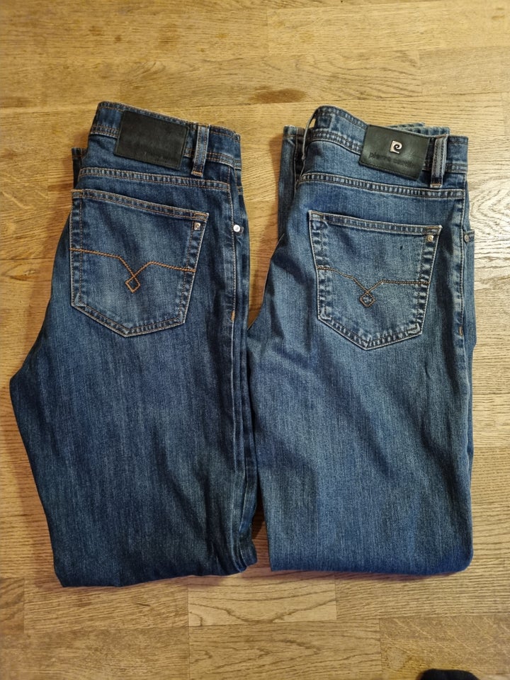 Jeans Pierre cardin str 33