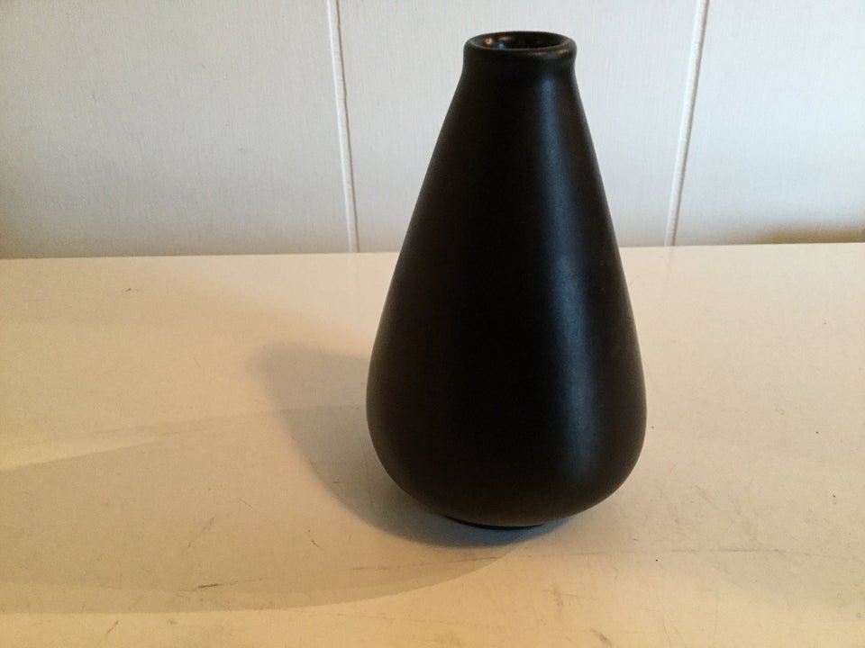 Keramik, Vase sort, Mørkøv