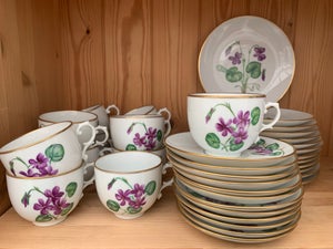 Porcelæn Kaffestel og fade