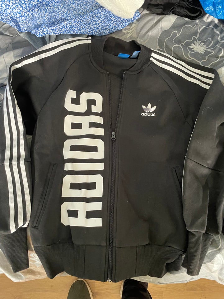 Andet Pige str 36 Adidas