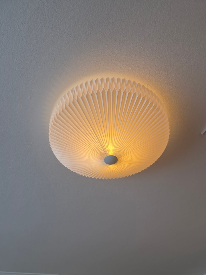 Anden loftslampe, Le Klint