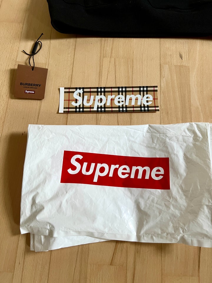 Hættetrøje, Supreme X Burberry,