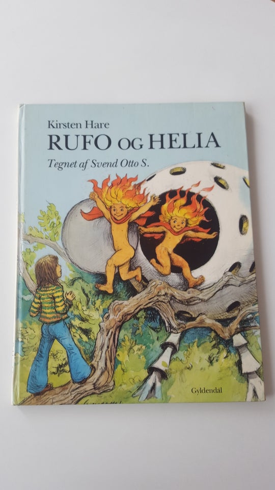 Rufo og Helia, Kirsten Hare