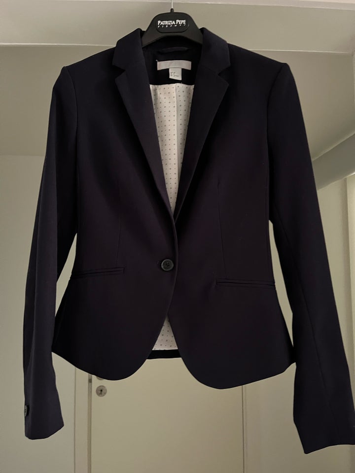 Blazer, str. 34, HM