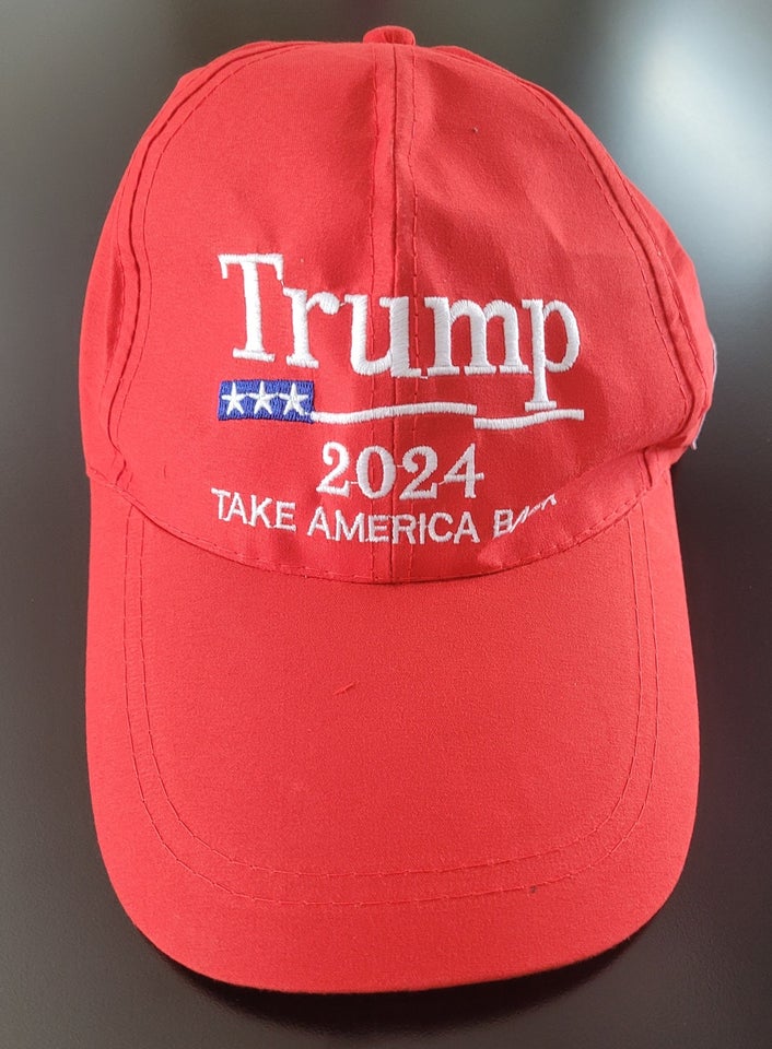 Badges, USA TRUMP 2024 TAKE AMERICA