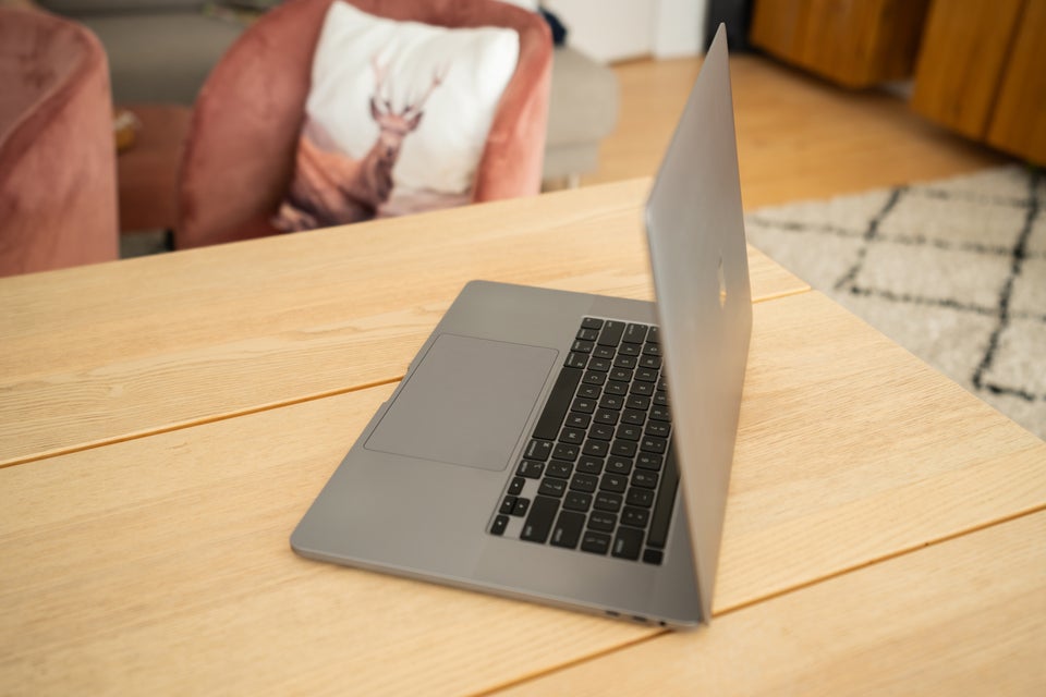 Apple MacBook Pro 16" 1TB,...