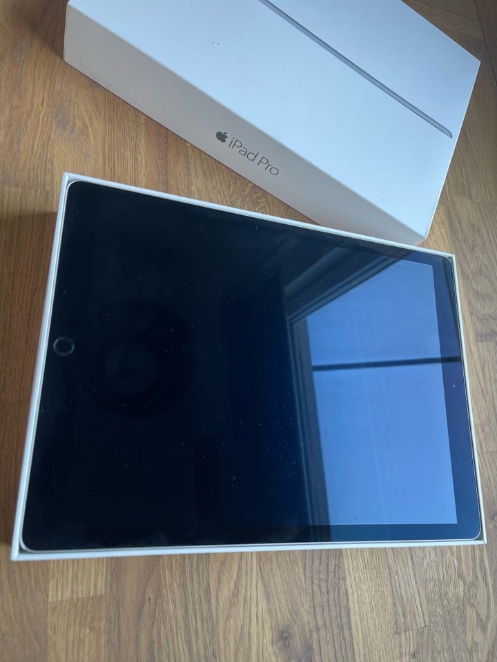 iPad Pro 128 GB sort