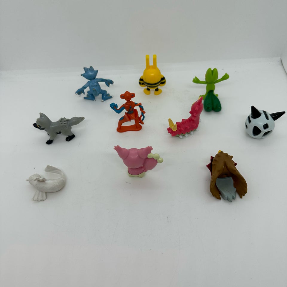 Samlekort, 10 stk pokemonfigurer