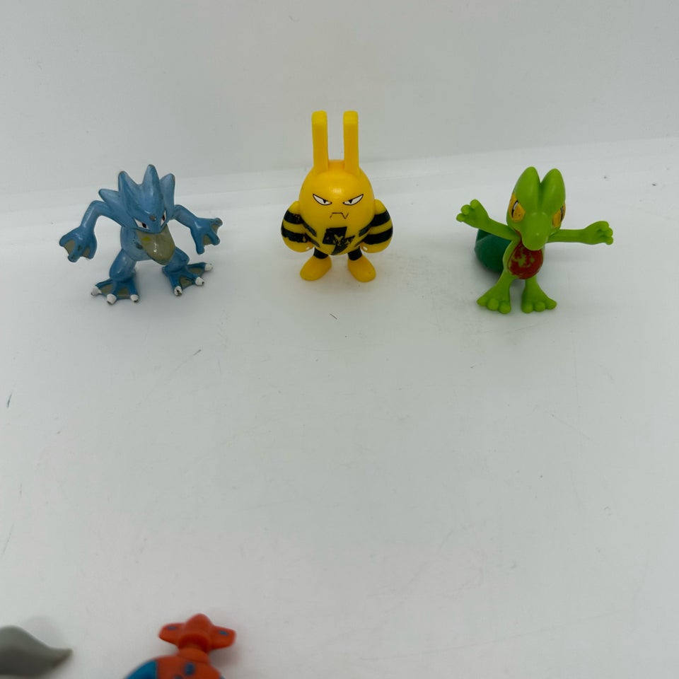 Samlekort, 10 stk pokemonfigurer