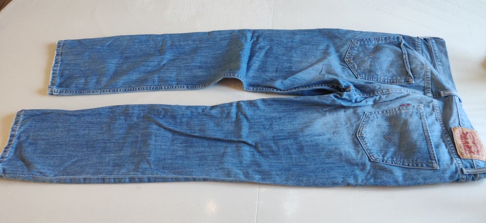 Jeans Levi's str 32