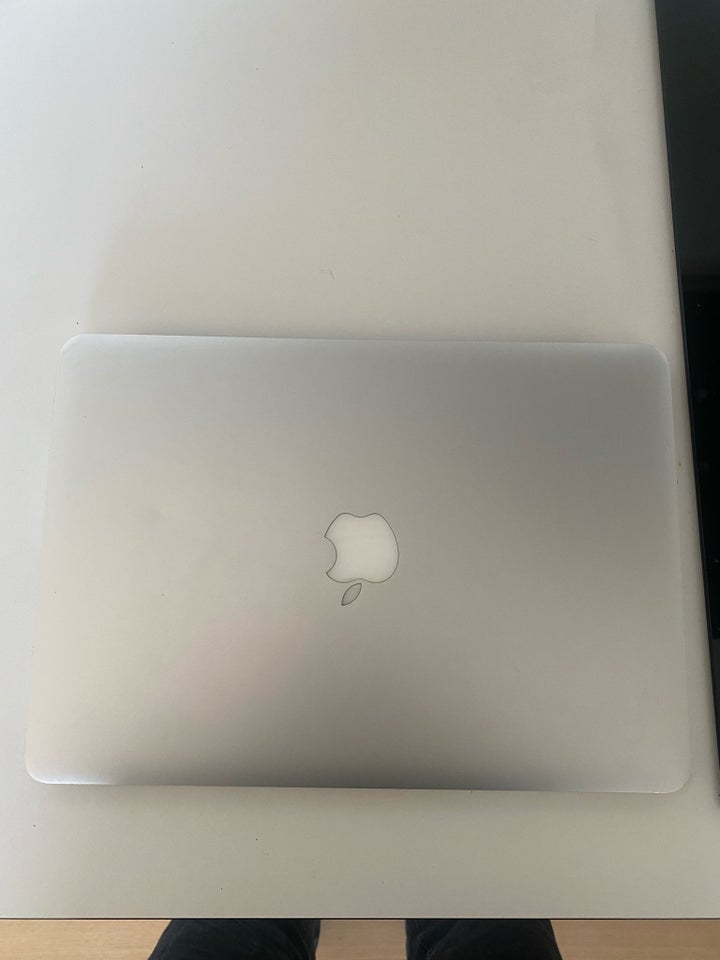 MacBook Air 16 GHz 4 GB ram