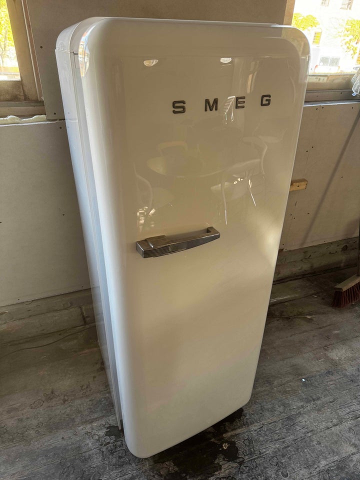 SMEG Køleskab med frostbox