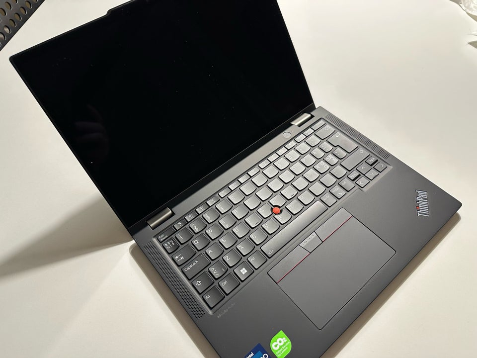 Lenovo X13 Yoga , 1.8 GHz, 32000 GB