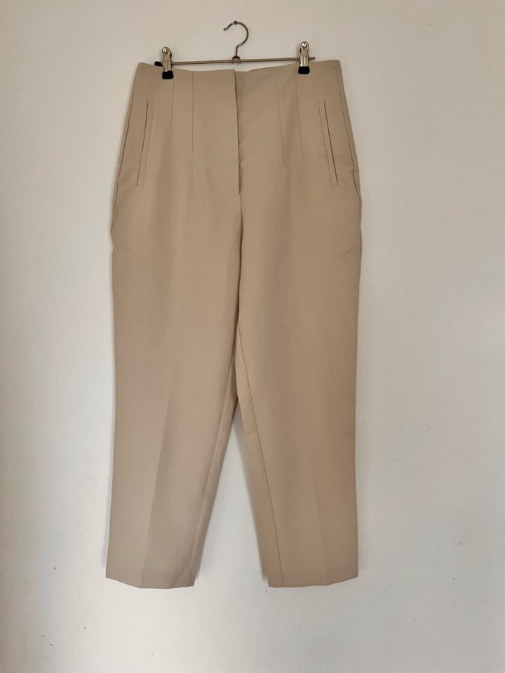 Chinos, Zara, str. 40