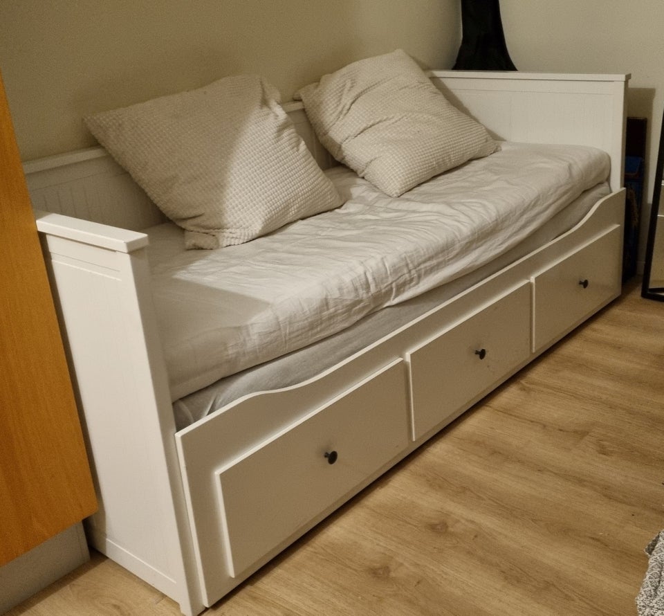 Enkeltseng, Ikea Hemmes, b: 89 l: