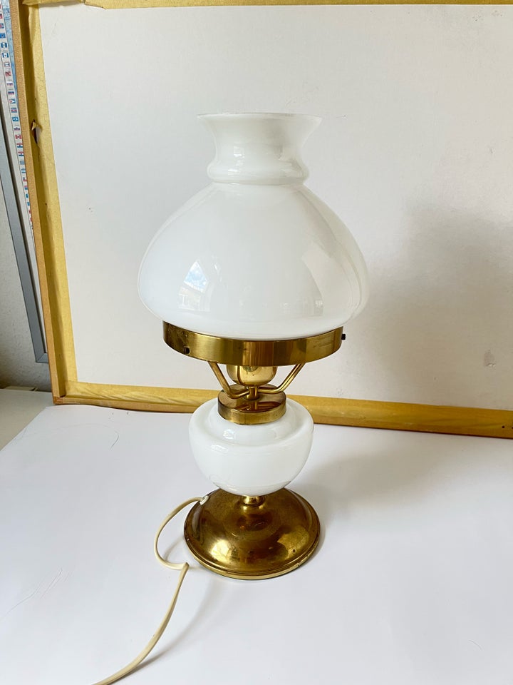 Lampe, Holmegård